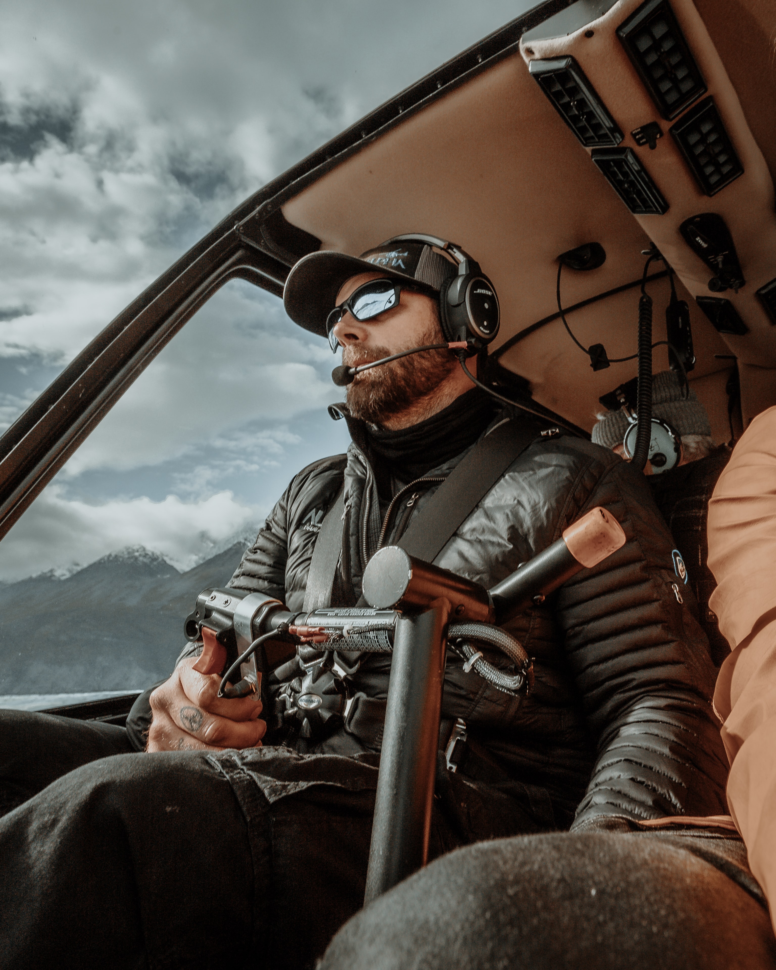 Instructor y alumno — pre-vuelo R44